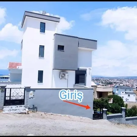Bahce Kati Stuedyo 1 Deniz Manzarali דירה