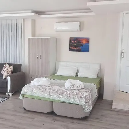 Bahce Kati Stuedyo 1 Deniz Manzarali Apartment